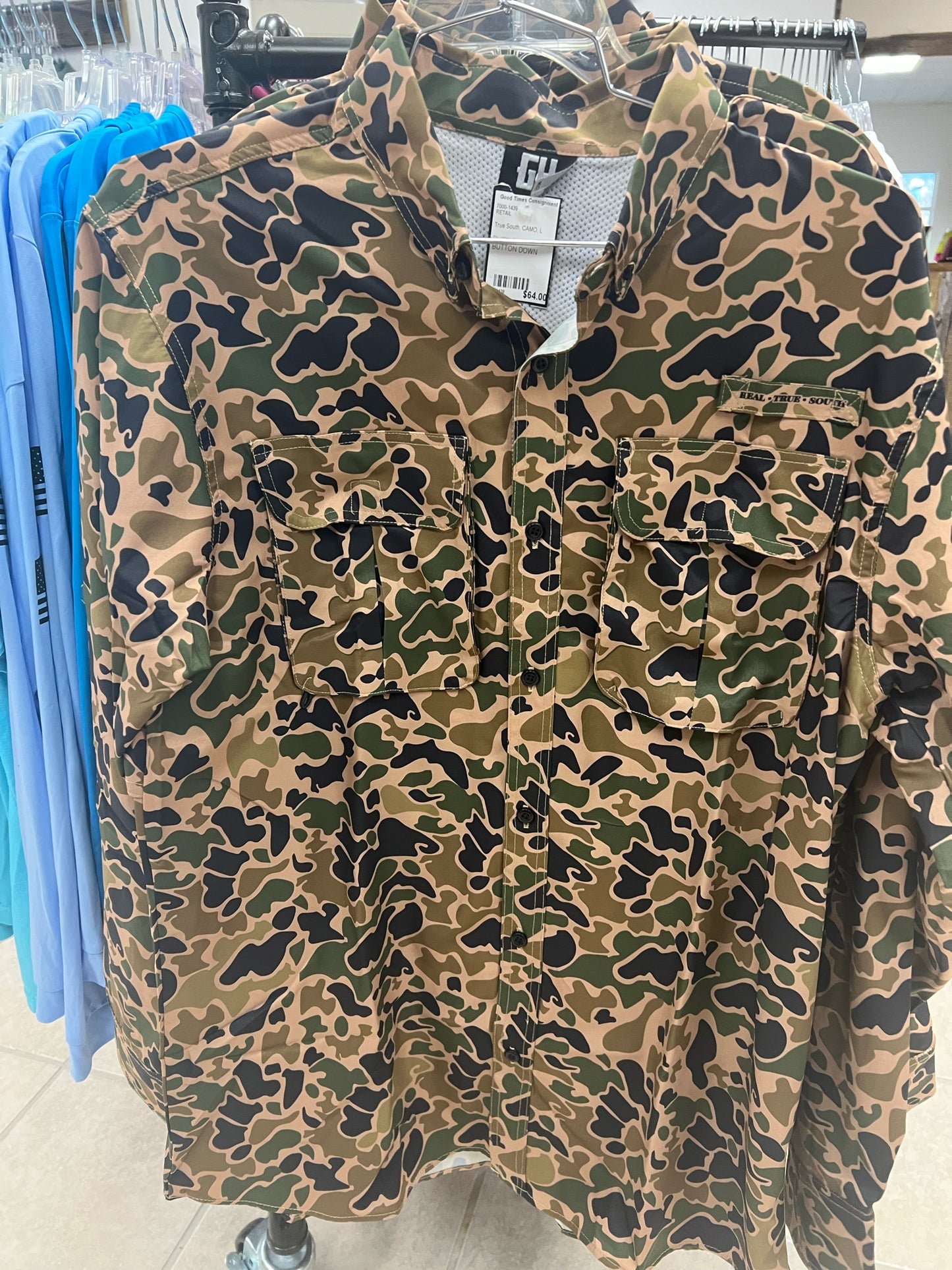 DUCK CAMO BUTTON DOWN L