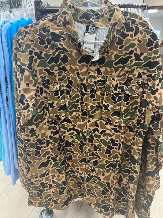 DUCK CAMO BUTTON DOWN XL